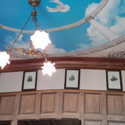 Cabinet travail plafond