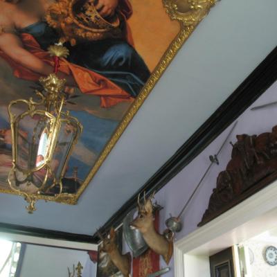 Hall fresque